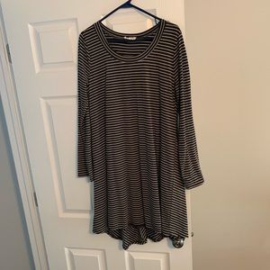 Red Dress Boutique stripe dress L